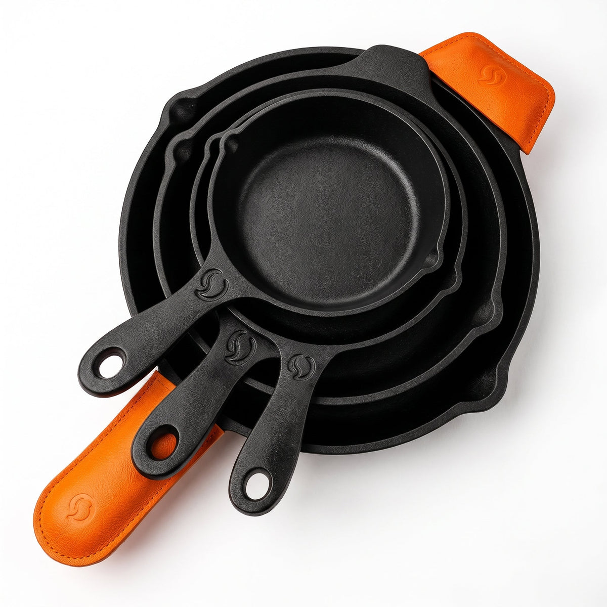 🧑‍🍳 CASTA SKILLETMASTER Bundle : 4 Skillets & 3 Leather Handle covers - Casta